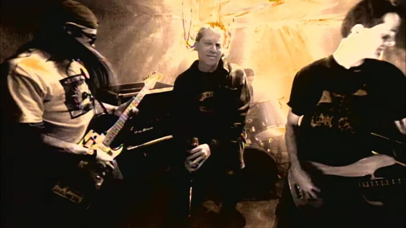 Come Out And Play (Keep ’em Separated) | The Offspring (Song)